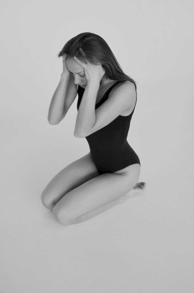 pain, experiences, young woman, sadness, brooding, gymnast, pain, pain, pain, pain, pain, gymnast